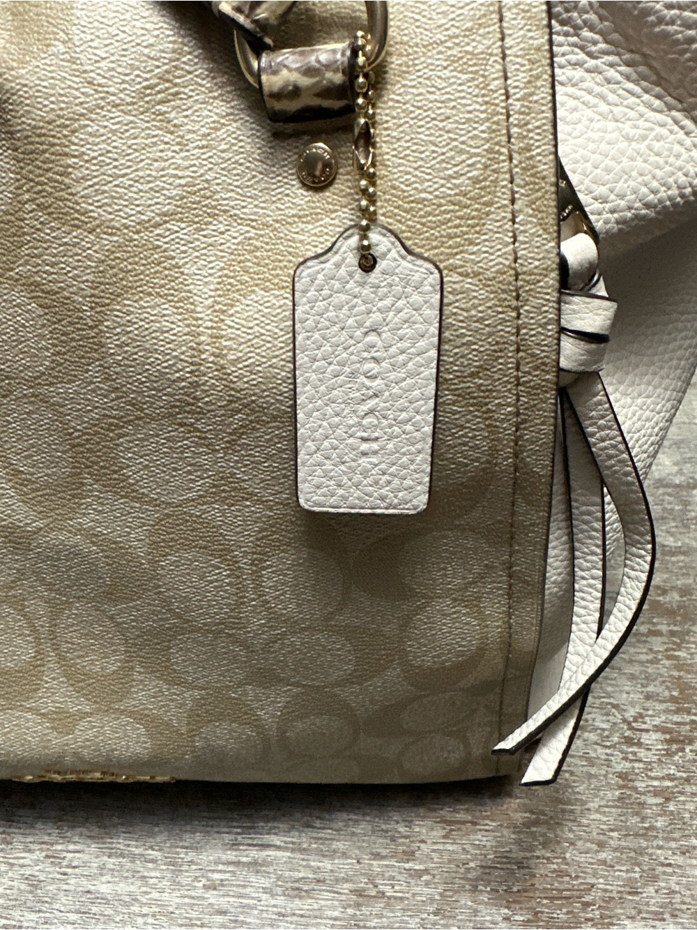 Coach Marian Tote Beige & White Sig Canvas with Snake-Print Handles/w wallet inc - Picture 3 of 16